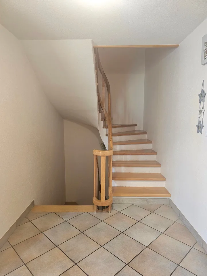 Entre nature et confort : belle maison de 200 m² à Couvet – photo 15 sur 18