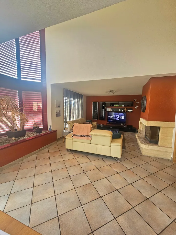 Entre nature et confort : belle maison de 200 m² à Couvet – photo 7 sur 18