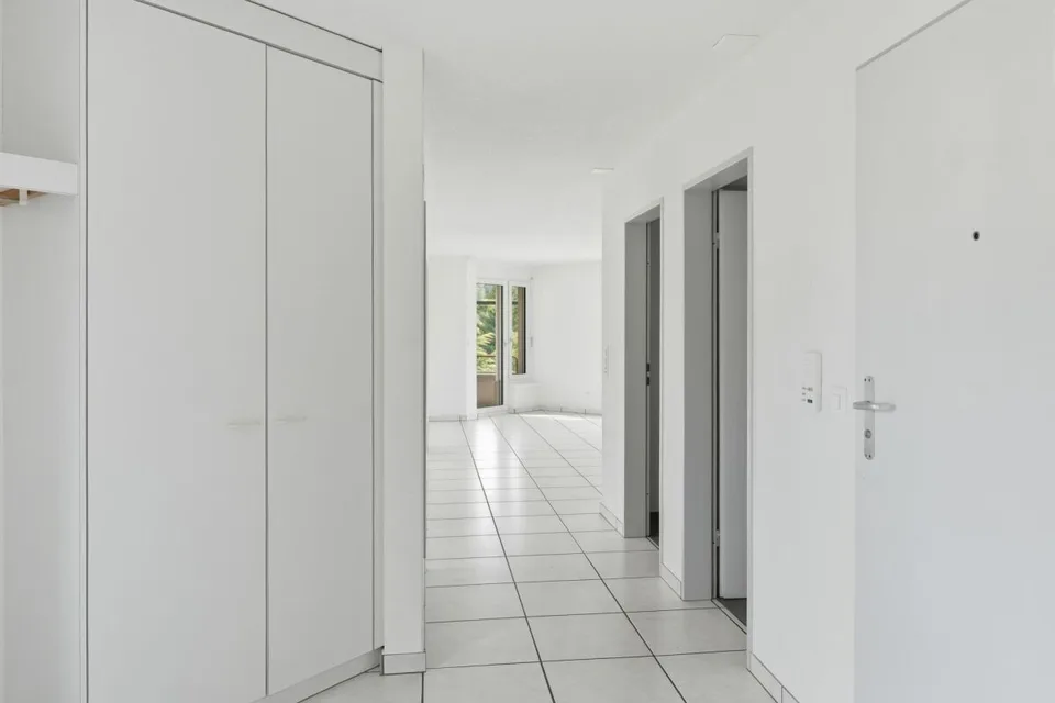 Appartement-maisonnette de 7,5 pièces lumineux avec balcon dans un quartier familial