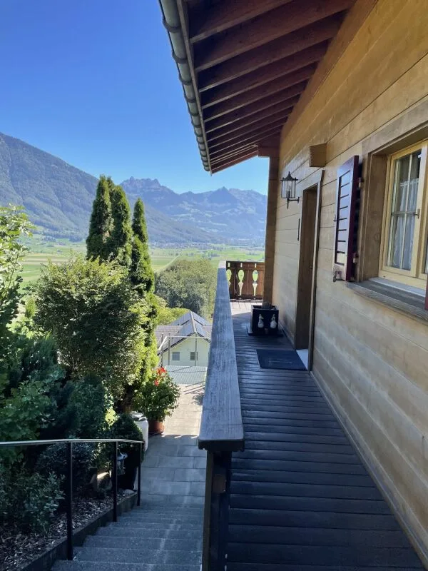Habitation spacieuse avec une vue panoramique de rêve – photo 8 sur 20