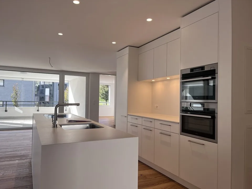 Attraktive 4.5 Zimmer-Wohnung an zentraler Lage in Cazis