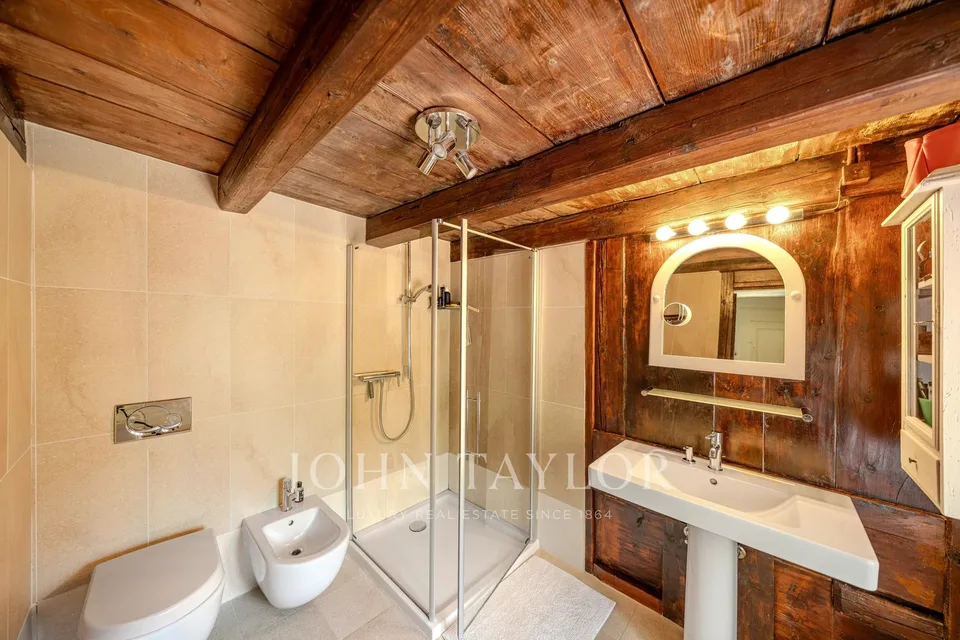 Una fattoria di 370m2 abitabili con piscina – foto 26 di 26