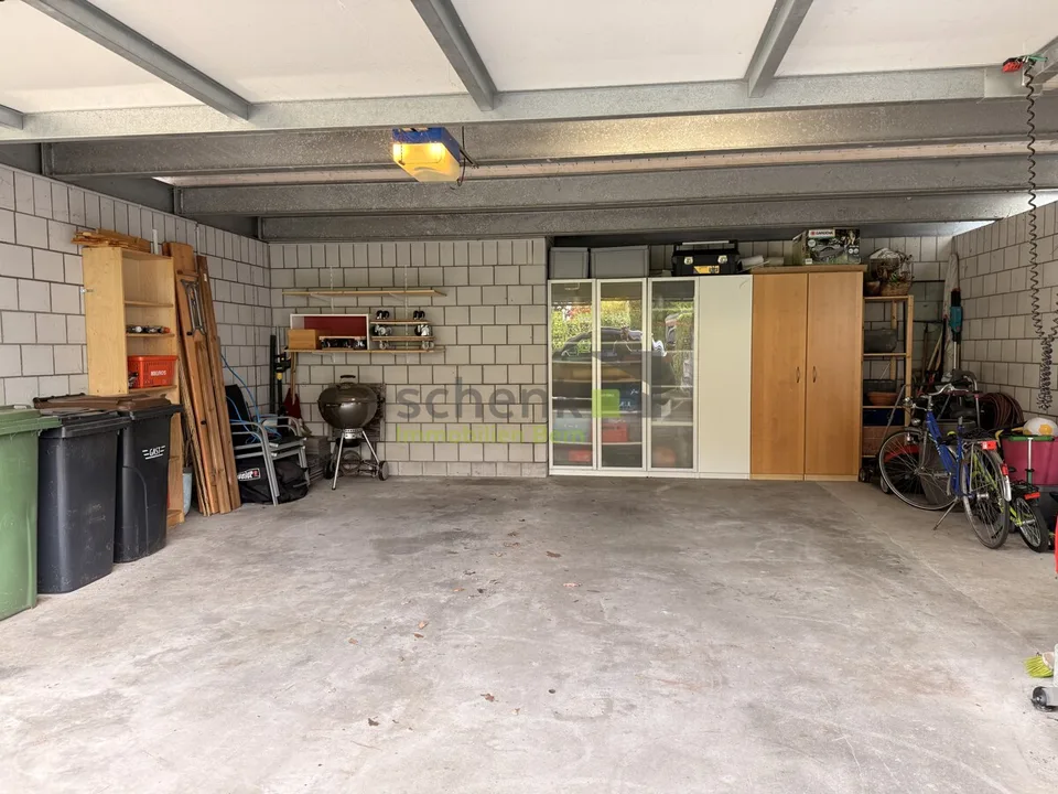 MAISON FAMILIALE DE 5,5 PIÈCES AVEC SERRE CHAUFFÉE ET IDYLLE DE JARDIN – photo 7 sur 13