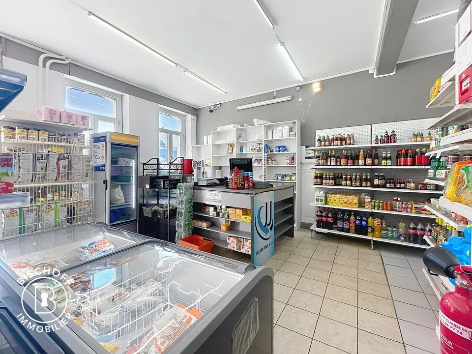 Spazio commerciale in vendita – Negozio attrezzato a Saint-Louis (68300) – foto 2 di 12
