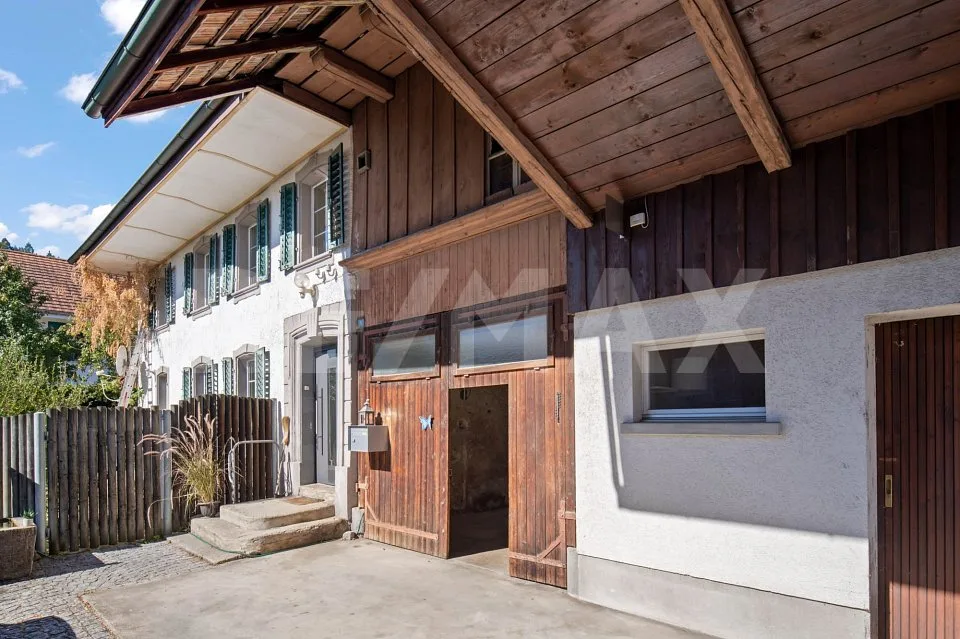 Charaktervolles Bauernhaus mit grossem Schopf und Ökologie in Gränichen – Foto 4 von 13