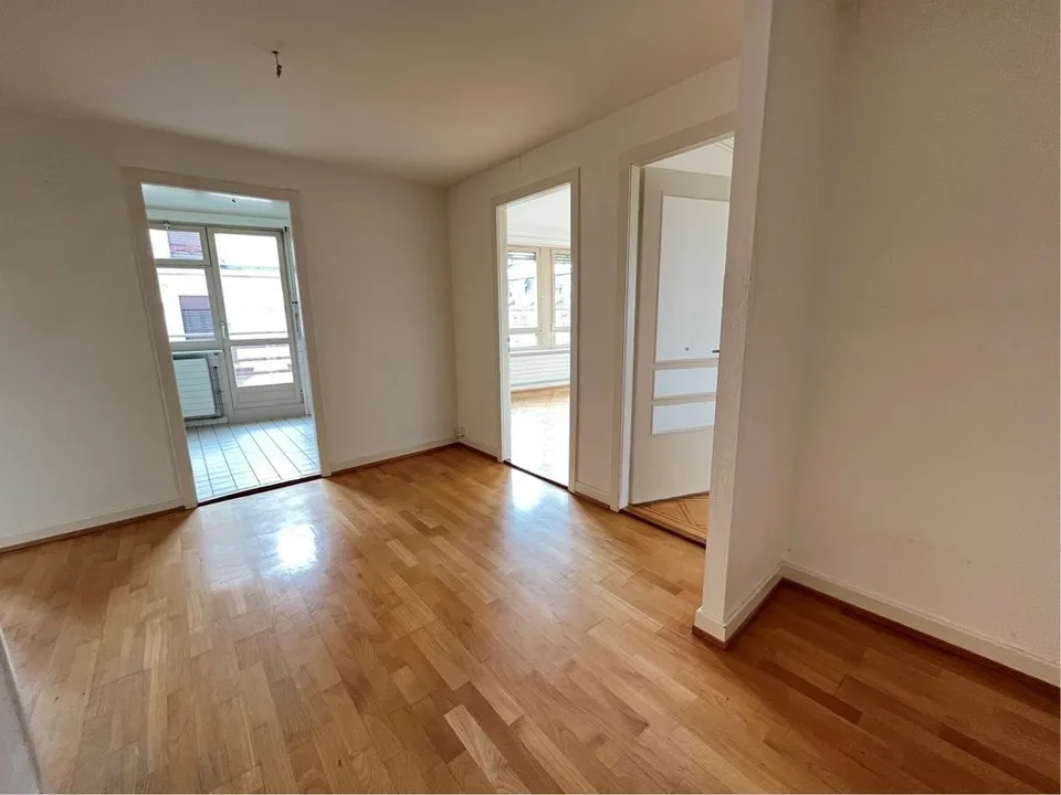 Appartamento di 3,5 locali vicino alla stazione e al centro città – foto 7 di 8