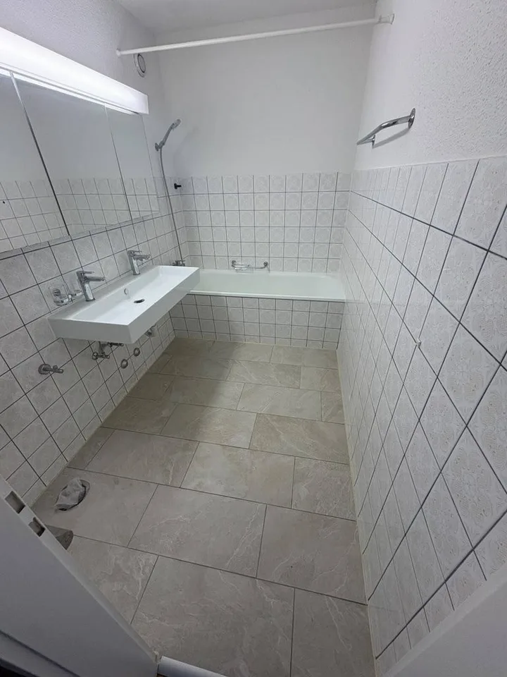 Renovierte 2.5-Zimmerwohnung im Seefeld – Foto 3 von 6