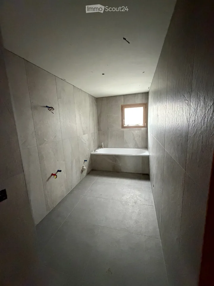 Zwei neue 5.5-Zimmer-Wohnungen – Foto 3 von 4