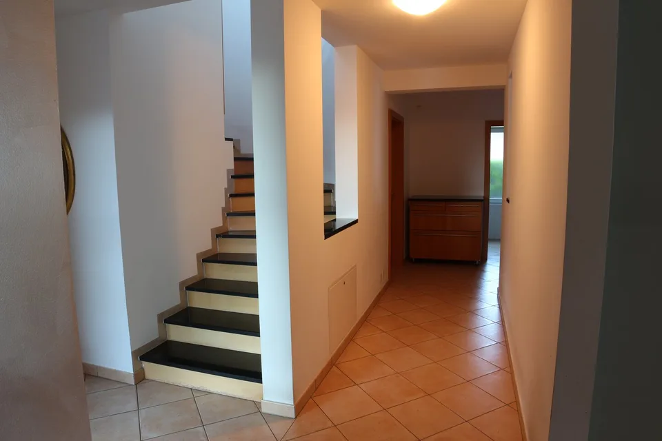 Caslano – Villa moderne avec piscine, jardin et studio indépendant – photo 25 sur 28