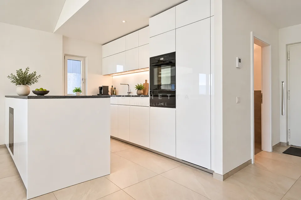 Lifestyle con vista - esclusivo attico a Gordola – Foto 7 von 13