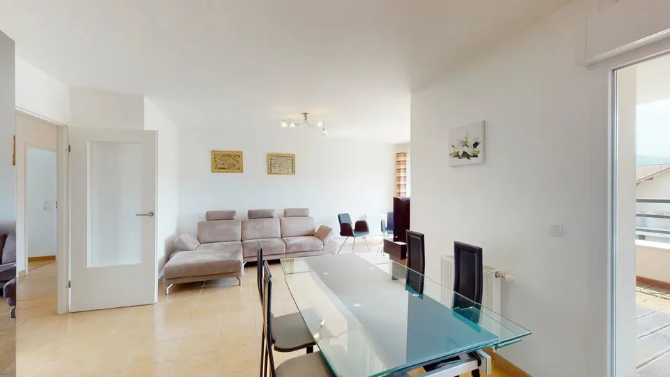 Wohnung mit Möbeln T4 - 76 m² - Letztes Stockwerk mit Balkon und Keller – Foto 6 von 13