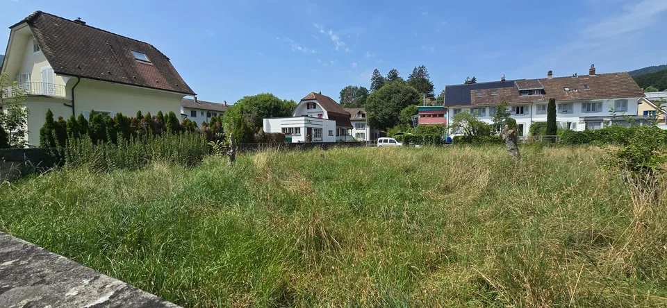 Ampia parcella di terreno edificabile in posizione ottimale – foto 3 di 5