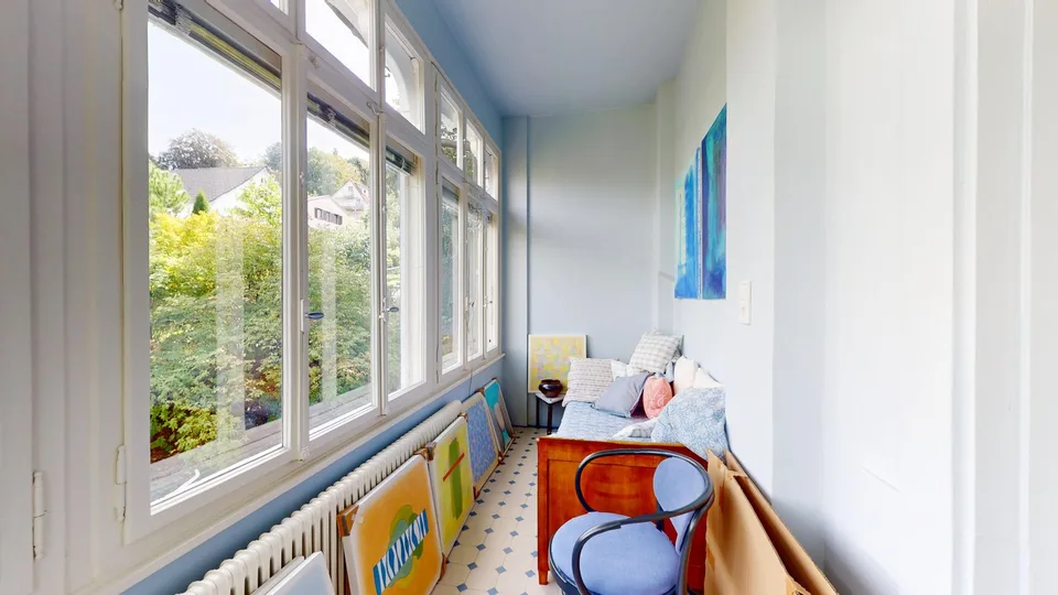 Dreamy country house villa with large garden, private driveway, and a view of the greenery – photo 5 of 12