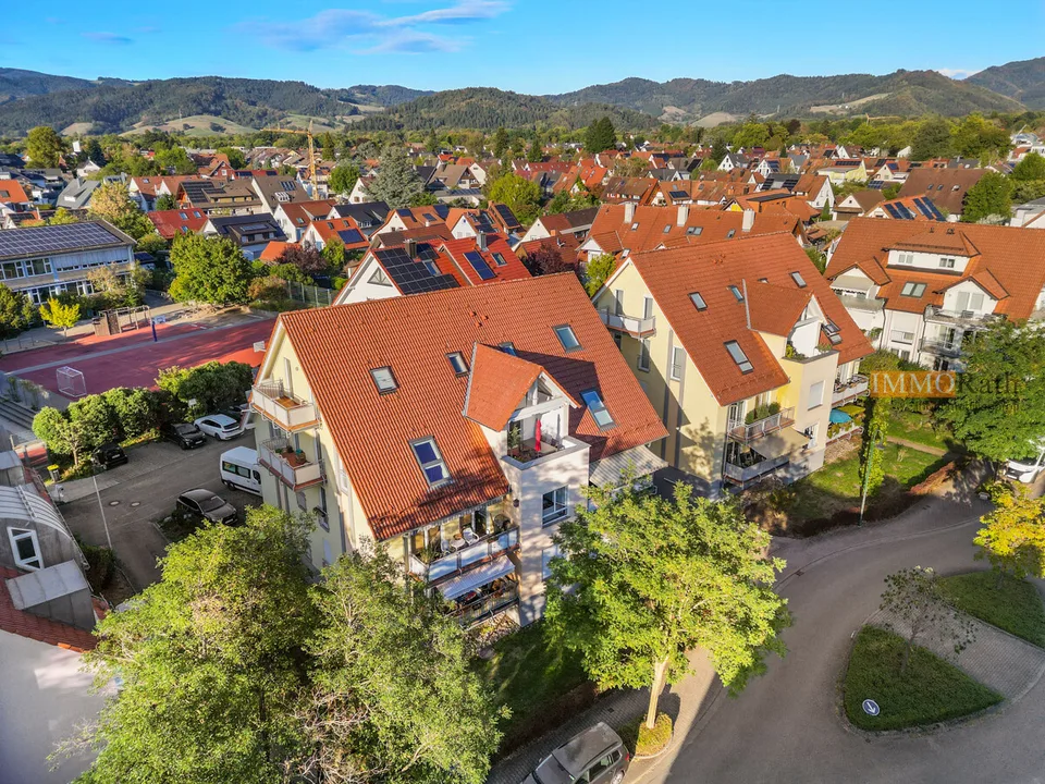 IMMORath.de - Zentrale 1-Zimmerwohnung mit Stellplatz in Kirchzarten – Foto 8 von 13