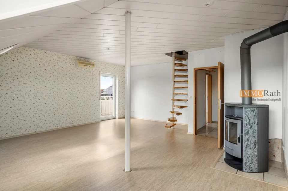 IMMORath.de - Lichtdurchflutete 3-Zimmer-Wohnung mit Balkon und Schwed – Foto 3 von 13