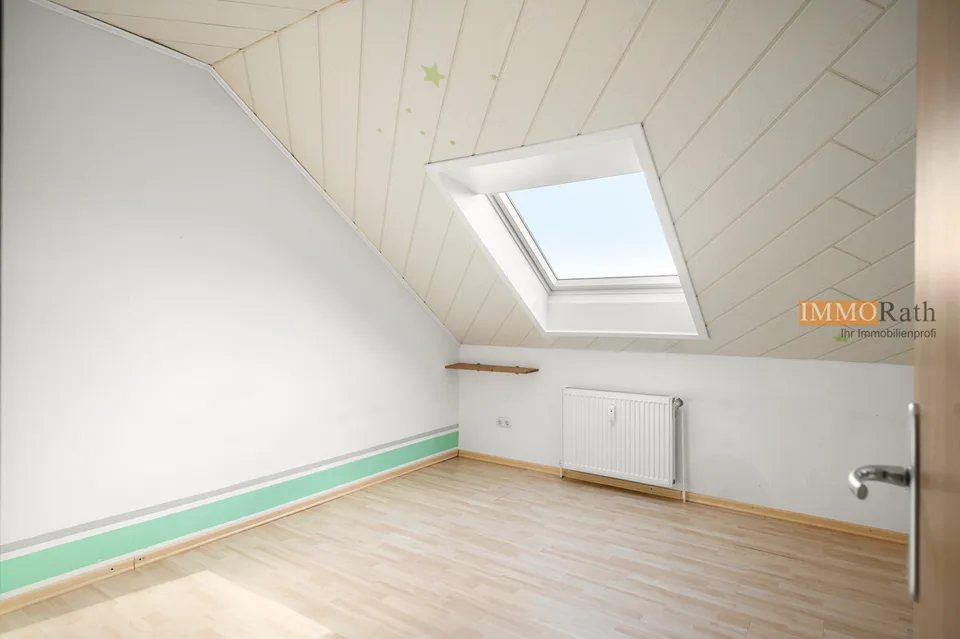 IMMORath.de - Lichtdurchflutete 3-Zimmer-Wohnung mit Balkon und Schwed – Foto 7 von 13