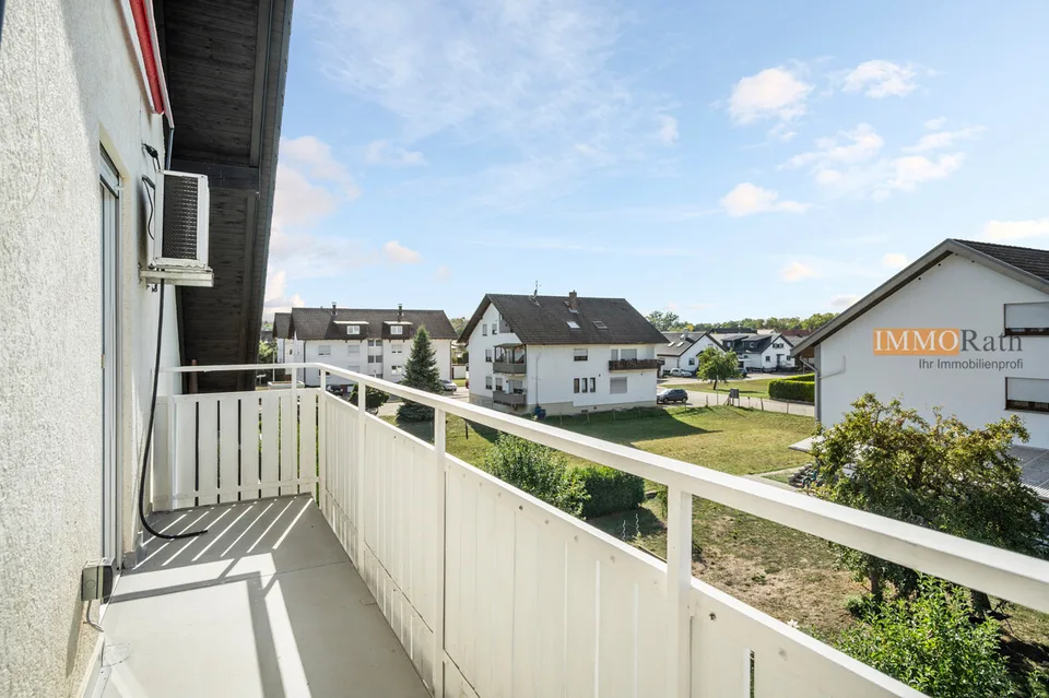 IMMORath.de - Lichtdurchflutete 3-Zimmer-Wohnung mit Balkon und Schwed – Foto 9 von 13
