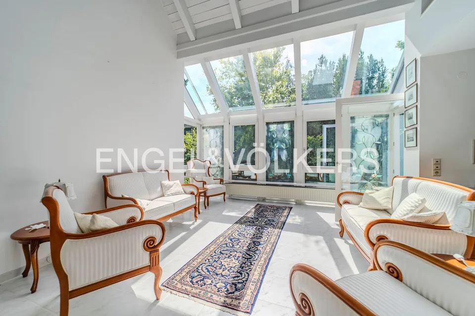 Casa dell'architetto in una posizione popolare – foto 4 di 12