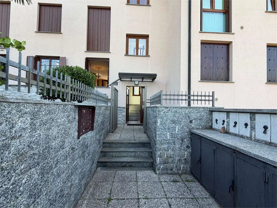 Splendido e curatissimo trilocale con giardino in una posizione tranqu – foto 11 di 13