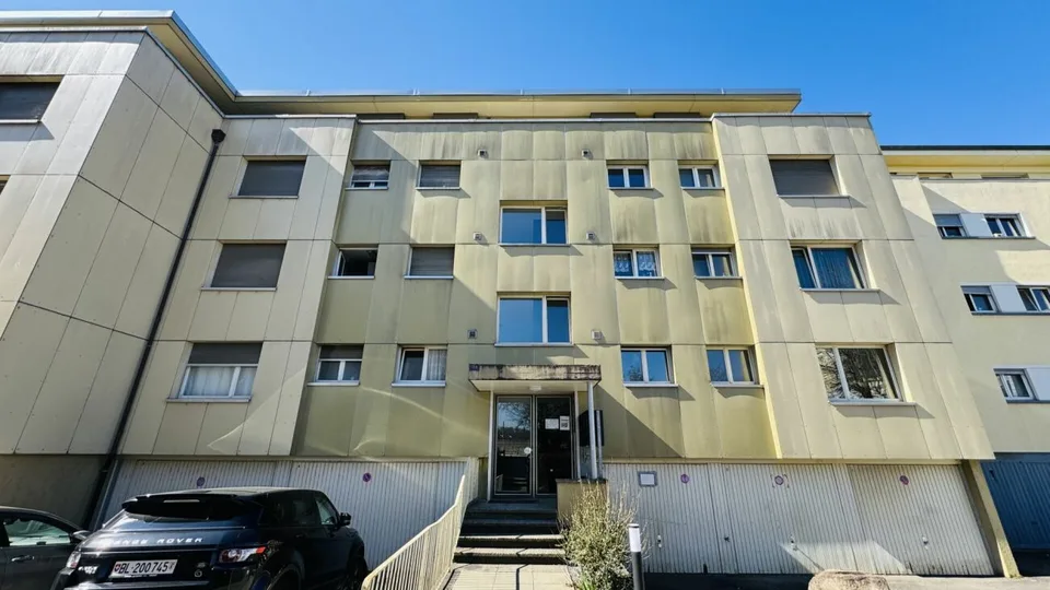 gepflegte 4 Zimmerwohnung im Hochparterre mit Balkon per sofort – Foto 11 von 11
