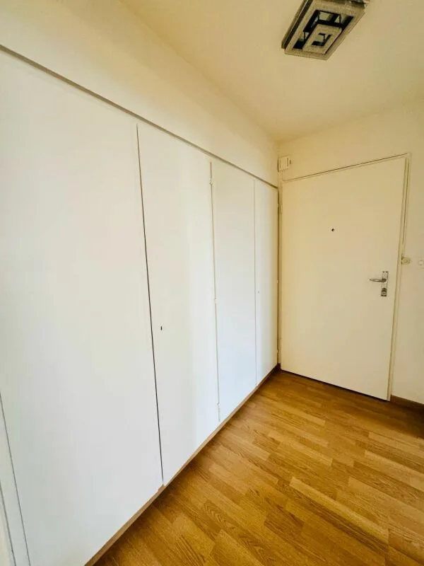 gepflegte 4 Zimmerwohnung im Hochparterre mit Balkon per sofort – Foto 8 von 11