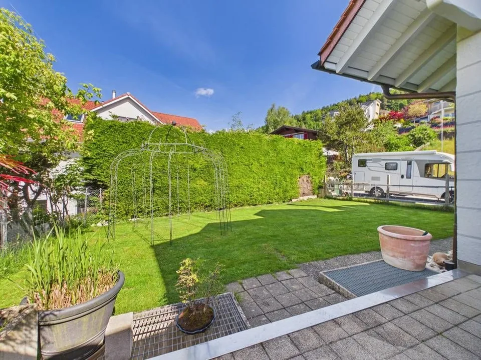 Einfamilienhaus mit Wintergarten, grosser Werkstatt und Hobbyraum sowie wunderschöner Weitsicht – Foto 9 von 9