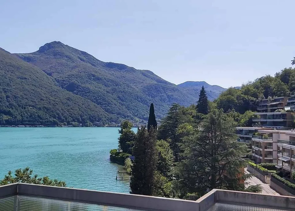 Helle 2,5-Zi. Wohnung mit Seeblick mit Terrasse und Parkplatz – Foto 23 von 23