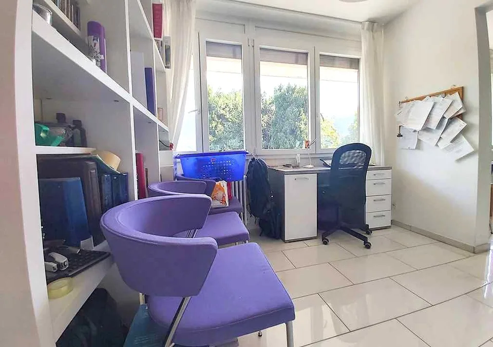 Helle 2,5-Zi. Wohnung mit Seeblick mit Terrasse und Parkplatz – Foto 15 von 23