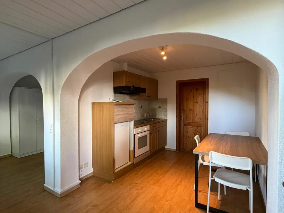 Studio meublé en centre-ville de Spreitenbach – photo 5 sur 14