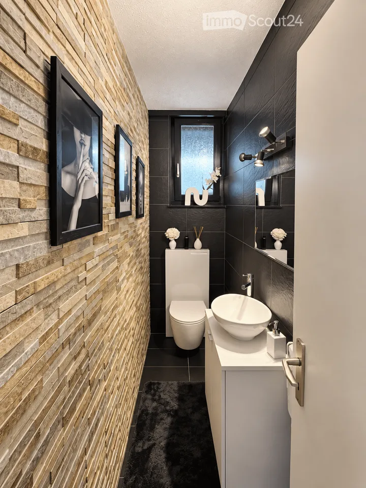 4,5 Zimmer renoviert mit zwei Balkonen – St-Léonard – Foto 6 von 14
