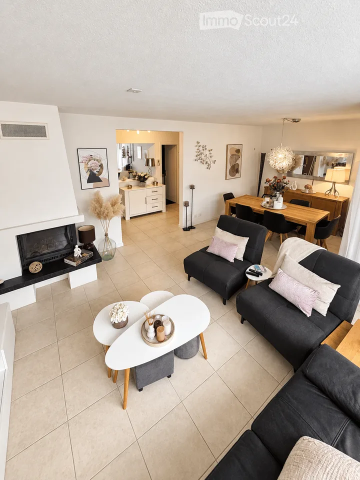 4,5 Zimmer renoviert mit zwei Balkonen – St-Léonard – Foto 2 von 14