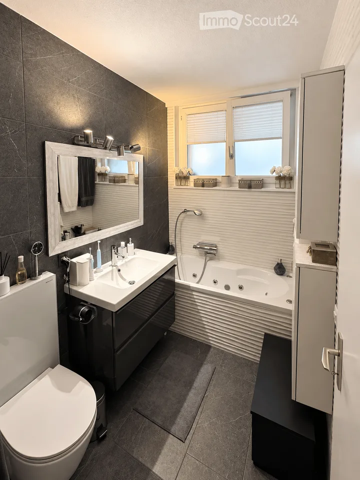 4,5 Zimmer renoviert mit zwei Balkonen – St-Léonard – Foto 10 von 14