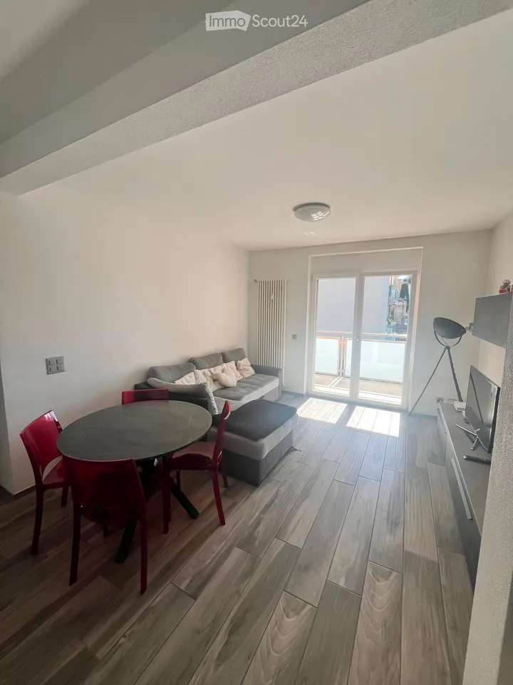 Sofort Einzieher für 3.5 Zimmer gesucht – Foto 2 von 5