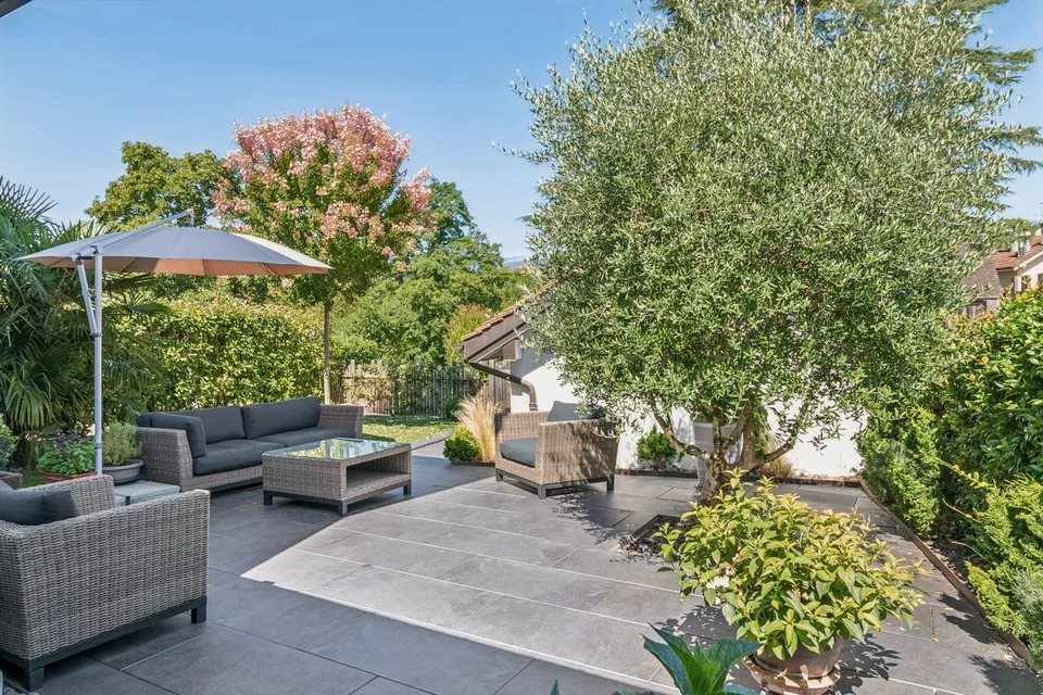 Élégante maison familiale au coeur de Satigny – photo 6 sur 13