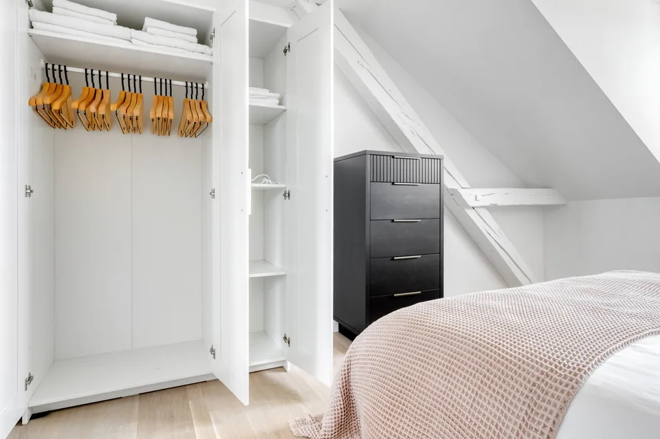 2.5 Zr im Weinegg, 10 Min. z Seefeld, voll möbliert, flex Mietdauer – Foto 10 von 14