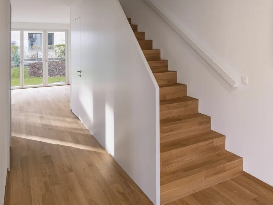 4.5-Zimmer Maisonette mit Hausgefühl und charmantem Garten – Foto 8 von 13
