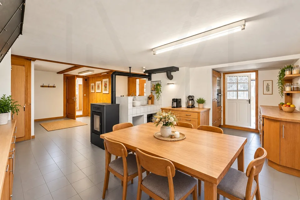 Un patrimonio autentico da reinventare nel cuore del villaggio! Un'opportunità immobiliare rara! – foto 8 di 13