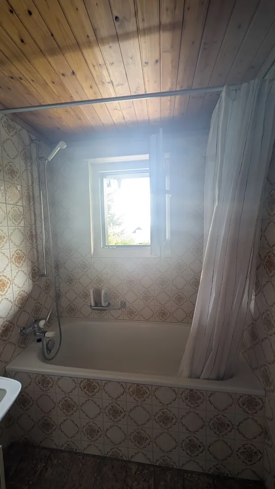 Charmante möblierte 2.5 Zimmer Ferienwohnung im Ferienparadies – Foto 12 von 17