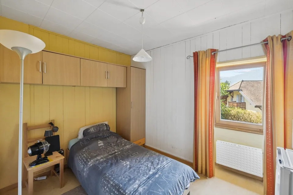 Haus mit 3 Apartments, großzügigen Räumen und atemberaubendem Blick – Foto 11 von 13