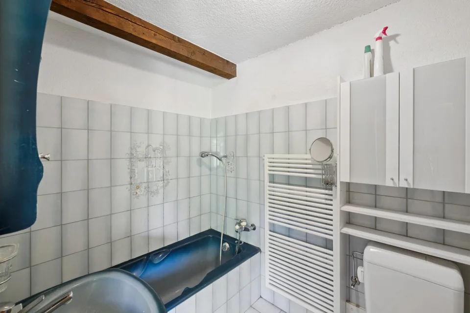 Haus mit 3 Apartments, großzügigen Räumen und atemberaubendem Blick – Foto 12 von 13