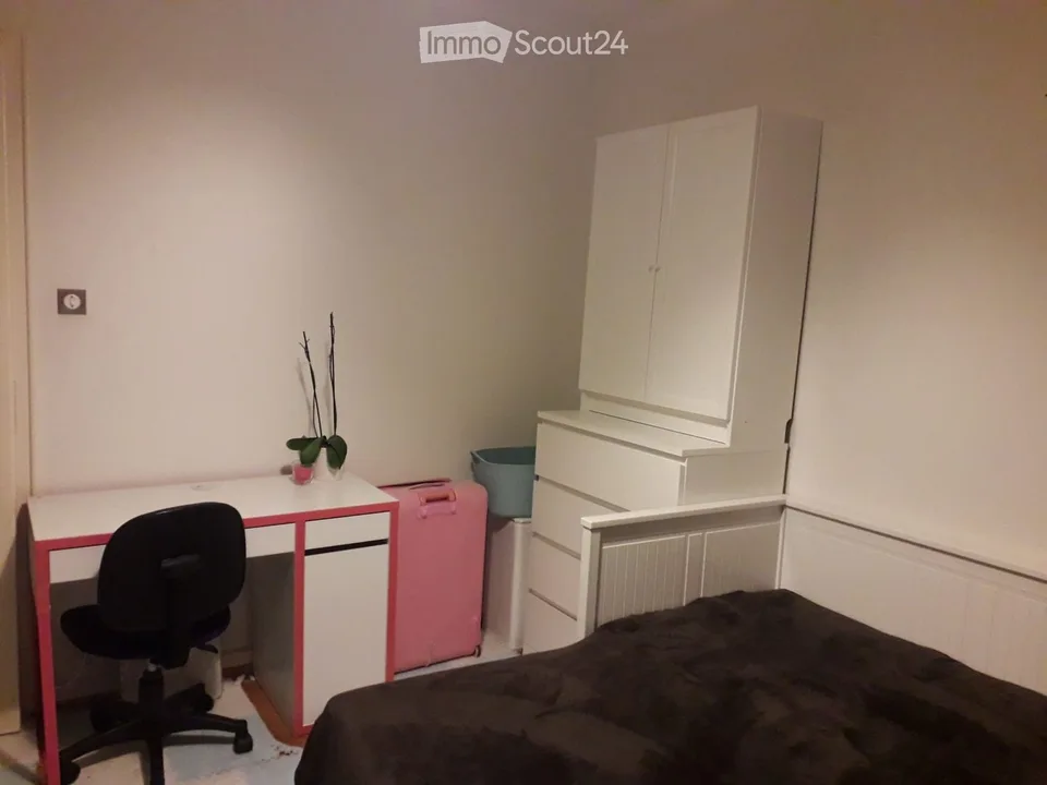 Zimmer zu vermieten – Foto 3 von 4