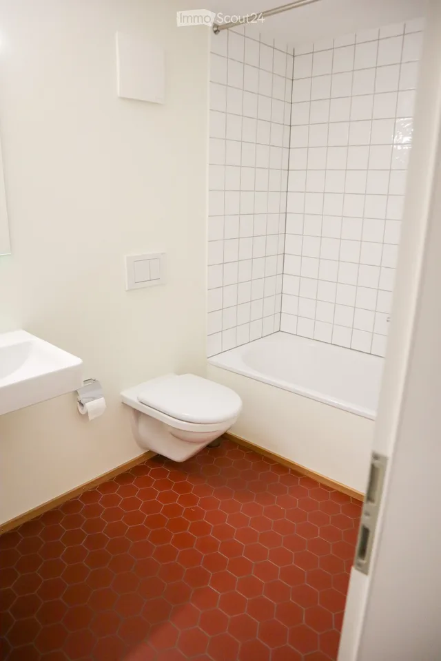 Appartamento moderno 2.5 locali, vicino al Reno – foto 8 di 8
