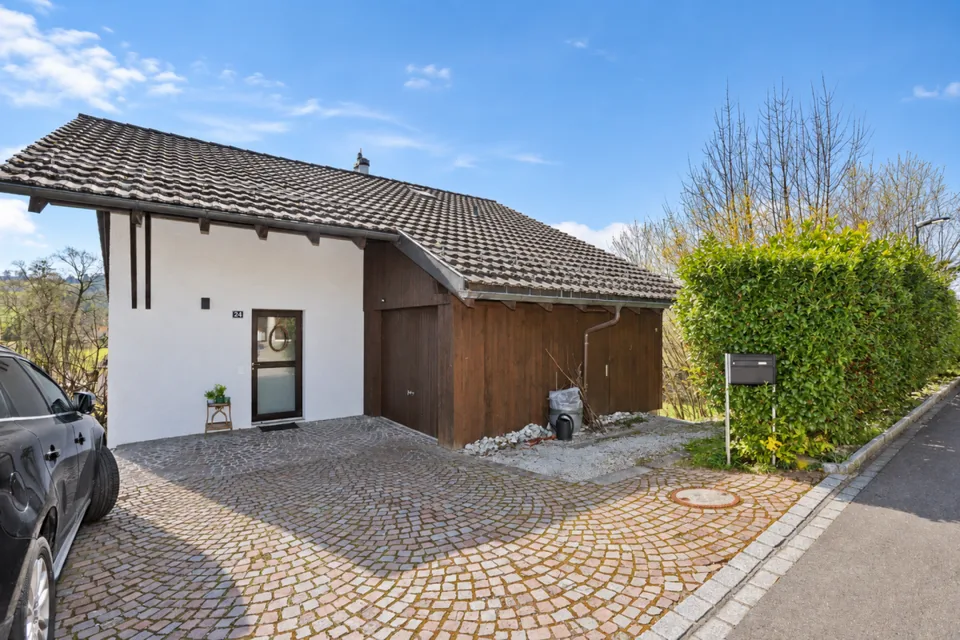 Wohnen & Vermieten: Einfamilienhaus mit Einliegerwohnung und Winter... – Foto 2 von 18