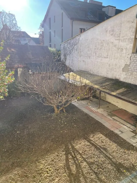Bel appartement de 3 pièces rénové avec jardin commun - Centre de Bienne – photo 10 sur 10