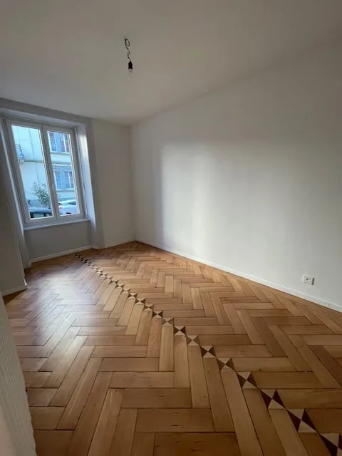 Bel appartement de 3 pièces rénové avec jardin commun - Centre de Bienne – photo 7 sur 10