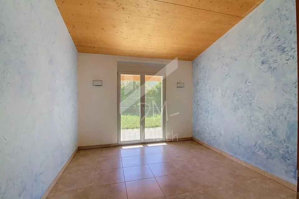 Bella villa a un solo piano 180 m2 con ipoteca 0,8% ! – foto 11 di 12
