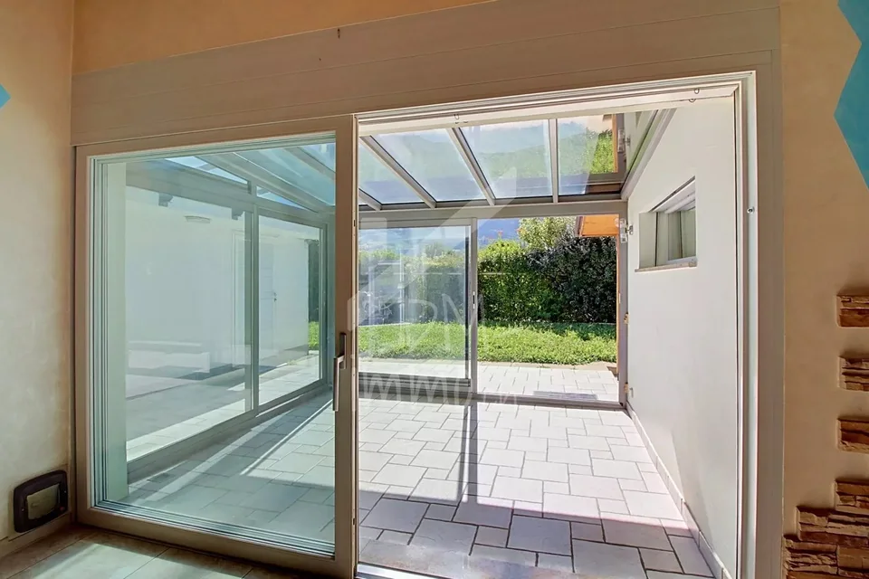 Bella villa a un solo piano 180 m2 con ipoteca 0,8% ! – foto 5 di 12