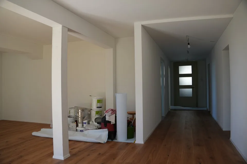 4-Zimmer-Wohnung mit Altbaucharme und traumhafter Sicht auf See und Berge – Foto 7 von 13