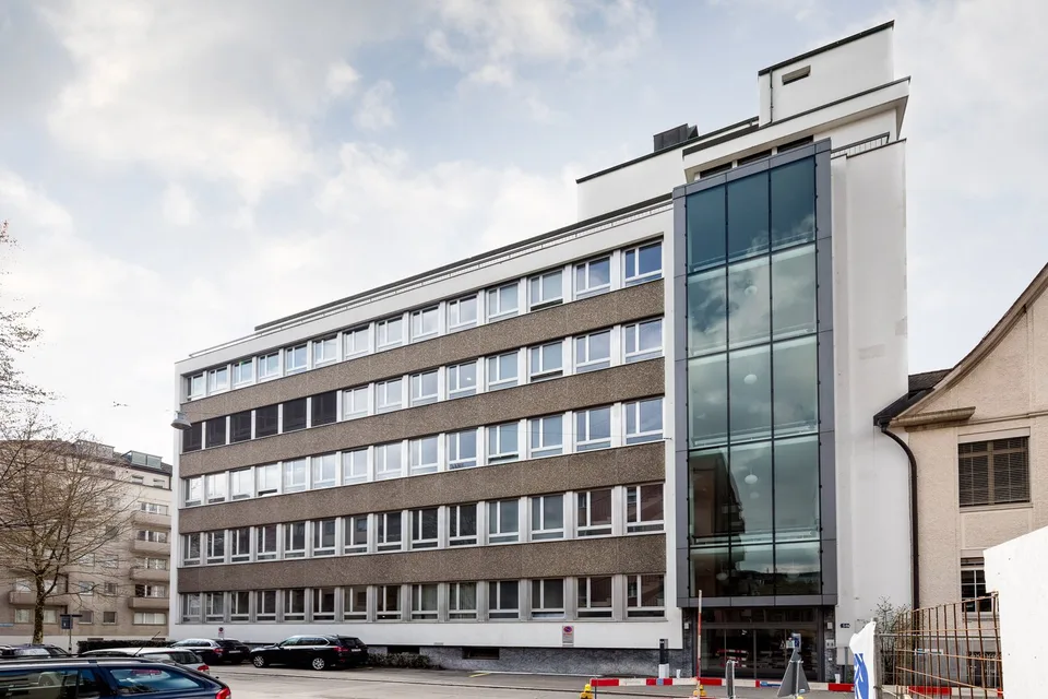 Modernes Büro mit Terrasse – per sofort im begehrten Zürcher Seefeld – Foto 8 von 8