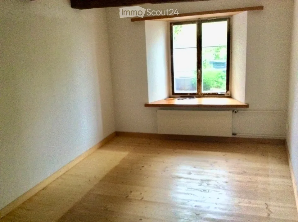 Appartamento accogliente di 3 locali in una casa colonica – foto 3 di 5